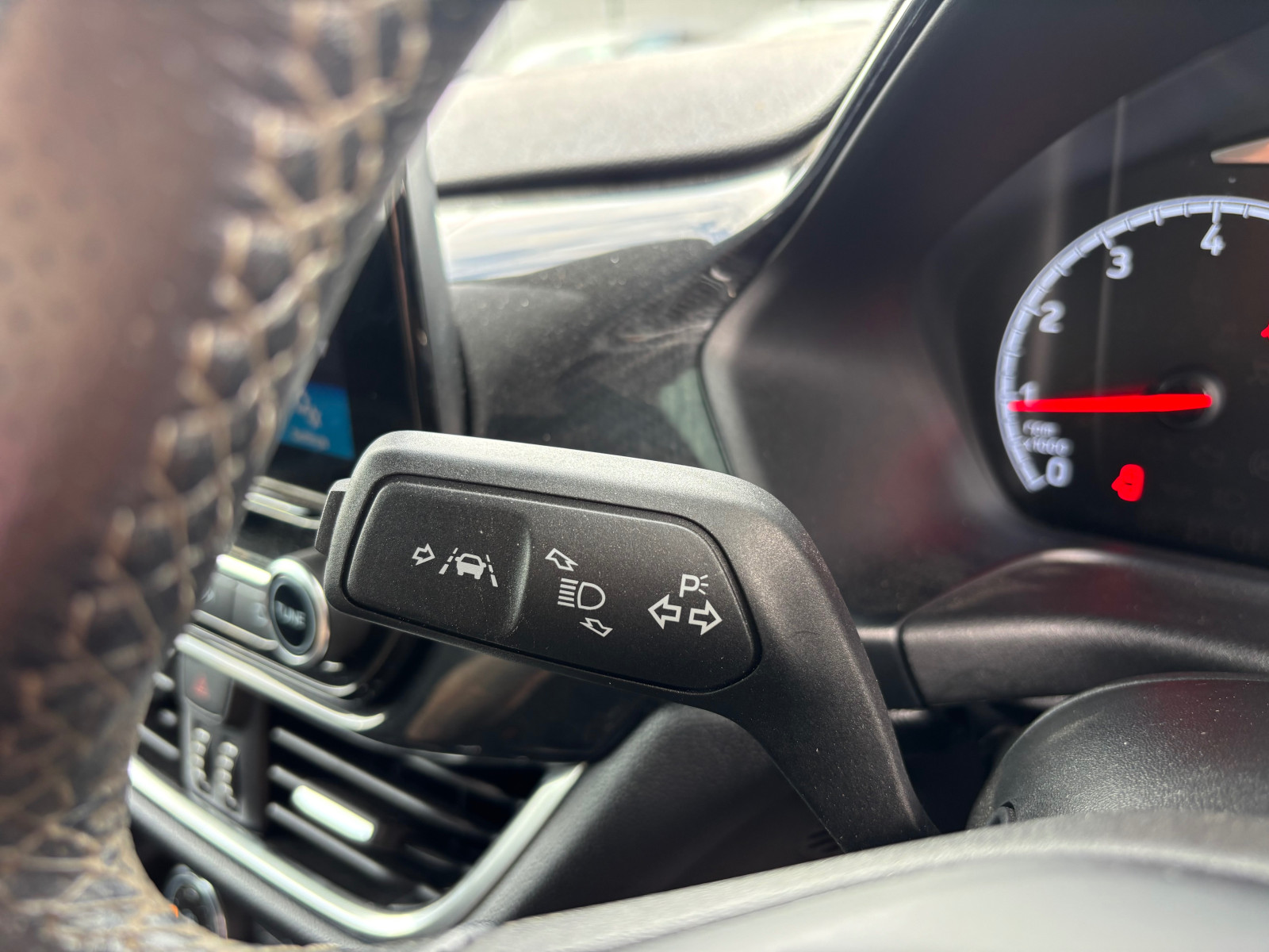 
                                                Voiture
                                                 Ford Fiesta ST-3