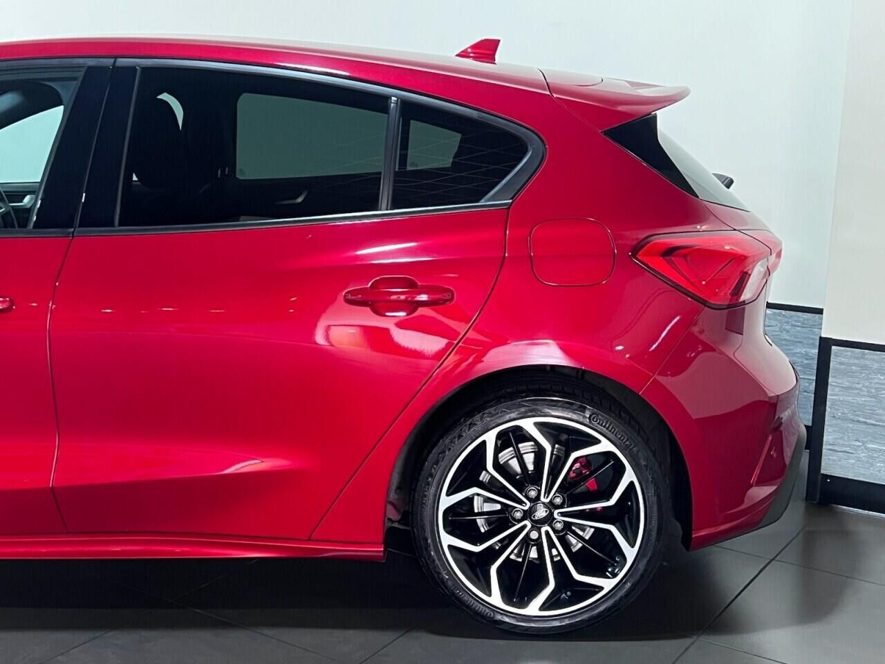 
                                                Voiture
                                                 Ford Focus 1.5 EcoBlue ST-Line X Hatchback 5dr Diesel Manual Euro 6 (s/s) (120 ps)