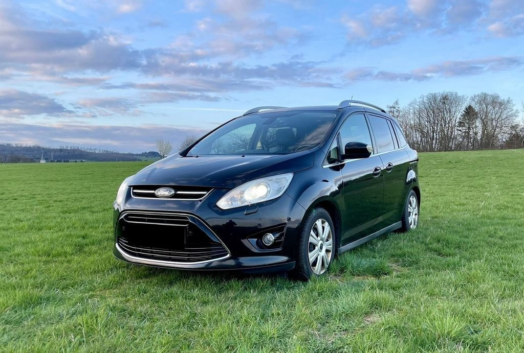 
                                                Voiture
                                                 Ford Grand C-Max