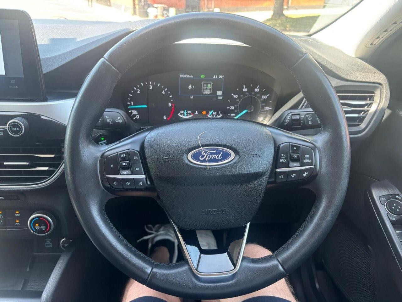 
                                                Voiture
                                                 Ford Kuga 1.5 EcoBlue Zetec SUV 5dr Diesel Manual Euro 6 (s/s) (120 ps)