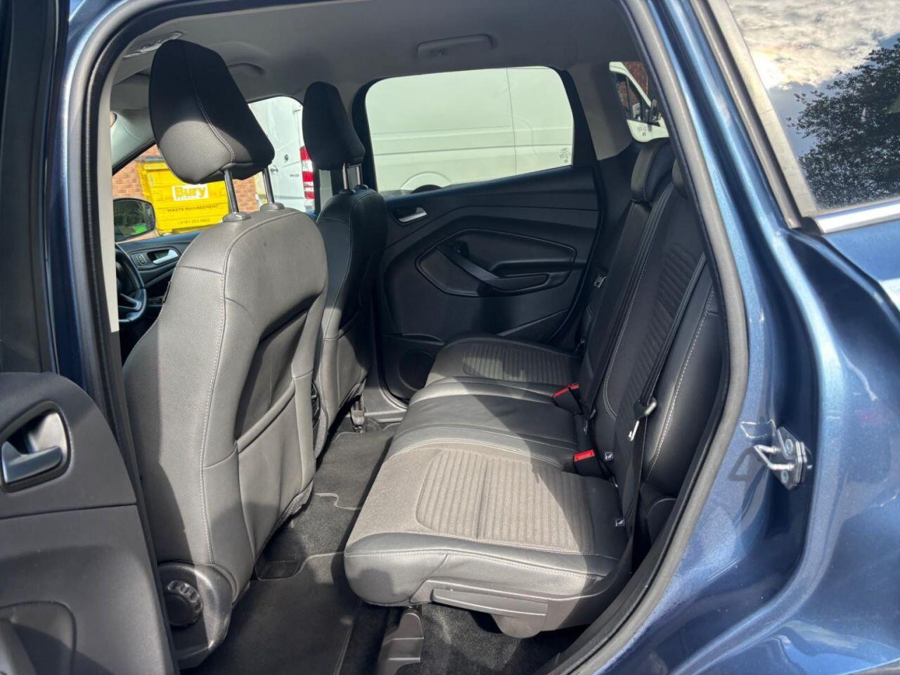 
                                                Voiture
                                                 Ford Kuga 1.5 TDCi Titanium SUV 5dr Diesel Manual Euro 6 (s/s) (120 ps)