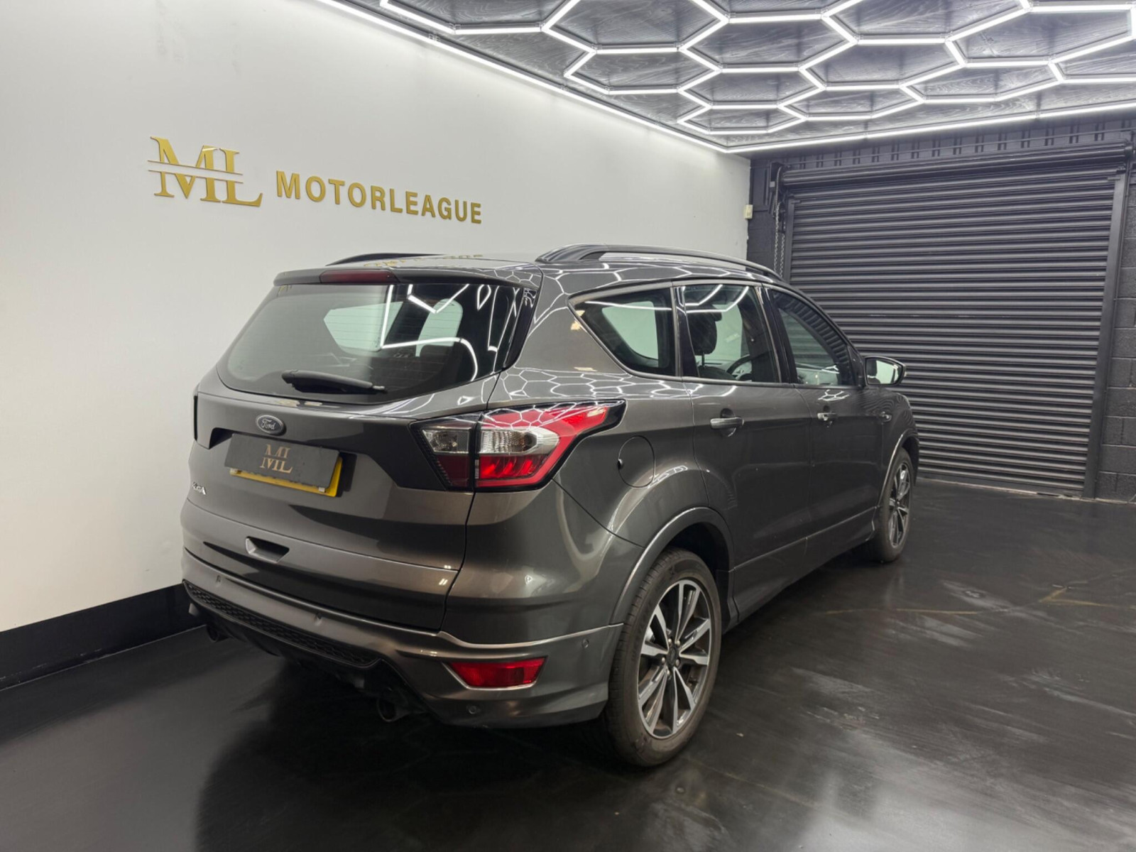 
                                                Voiture
                                                 Ford Kuga 2.0 TDCi EcoBlue ST-Line Euro 6 (s/s) 5dr