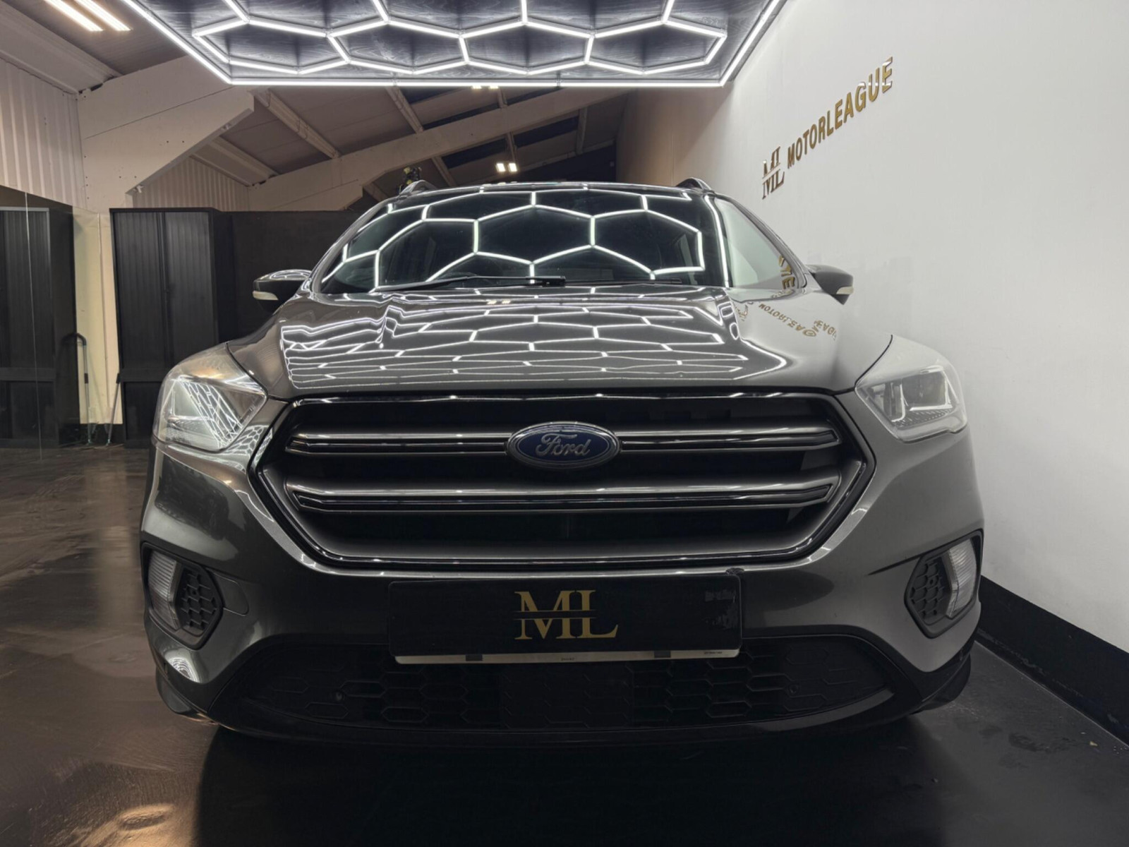 
                                                Voiture
                                                 Ford Kuga 2.0 TDCi EcoBlue ST-Line Euro 6 (s/s) 5dr