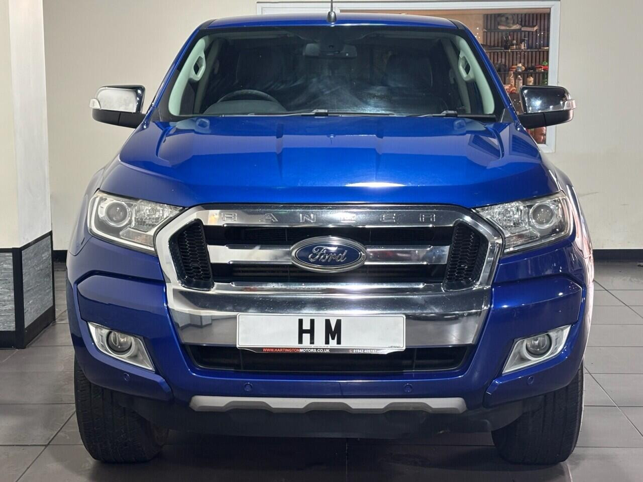 Voiture
                                                 Ford Ranger 2.2 TDCi Limited Super Pickup Extended Cab 4dr Diesel Manual 4WD Euro 5 (150 ps)