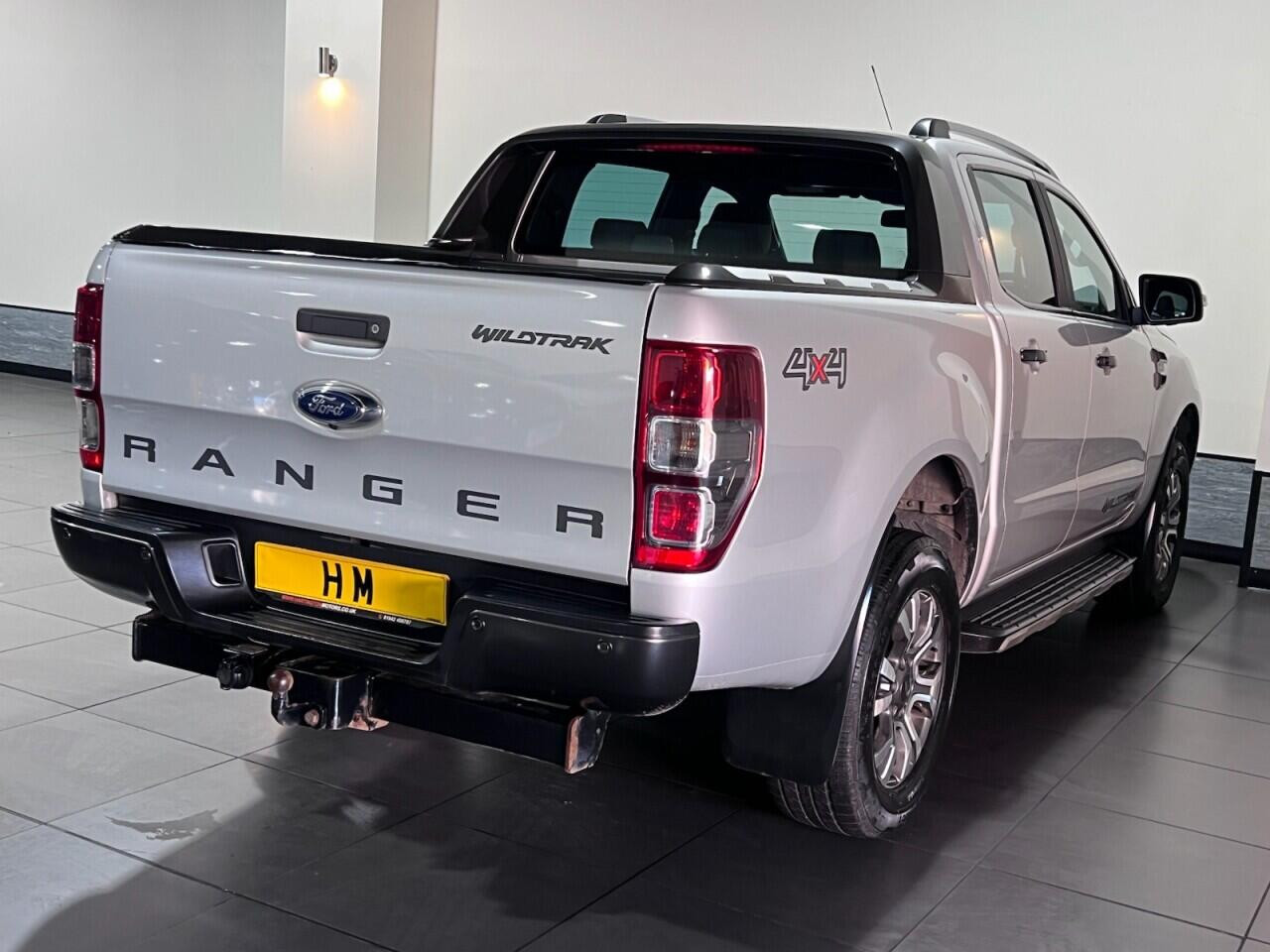 Voiture
                                                 Ford Ranger 3.2 TDCi Wildtrak Pickup Double Cab 4dr Diesel Auto 4WD Euro 5 (200 ps) Pickup