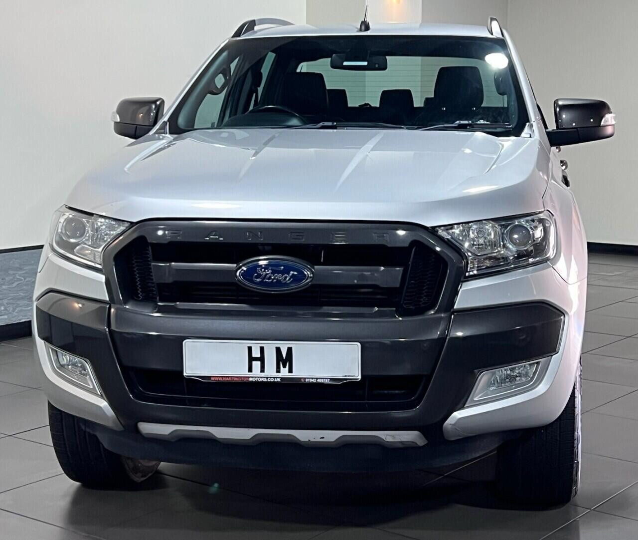 Voiture
                                                 Ford Ranger 3.2 TDCi Wildtrak Pickup Double Cab 4dr Diesel Auto 4WD Euro 5 (200 ps) Pickup