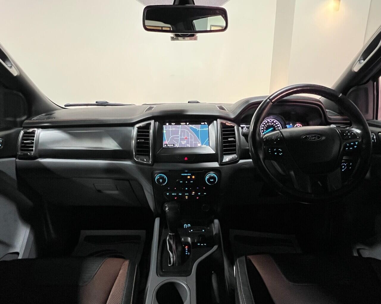 Voiture
                                                 Ford Ranger 3.2 TDCi Wildtrak Pickup Double Cab 4dr Diesel Auto 4WD Euro 5 (200 ps) Pickup