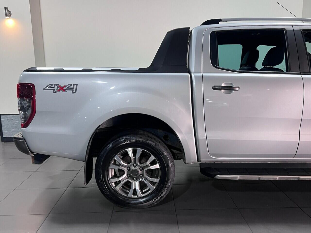 Voiture
                                                 Ford Ranger 3.2 TDCi Wildtrak Pickup Double Cab 4dr Diesel Auto 4WD Euro 5 (200 ps) Pickup