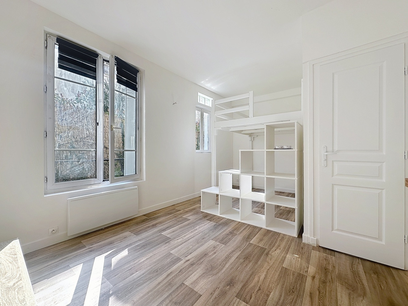 
                                                Location
                                                 Gare de BOIS-COLOMBES, studio de 29,62 m²