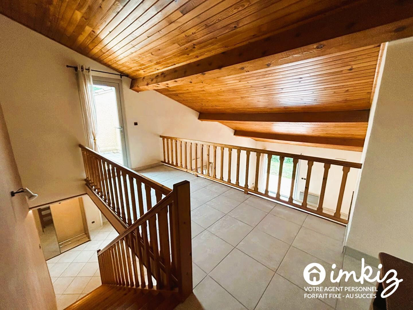
                                                Vente
                                                 gd séjour, 4 chambres,sdb avec balnéo, cuisine neu