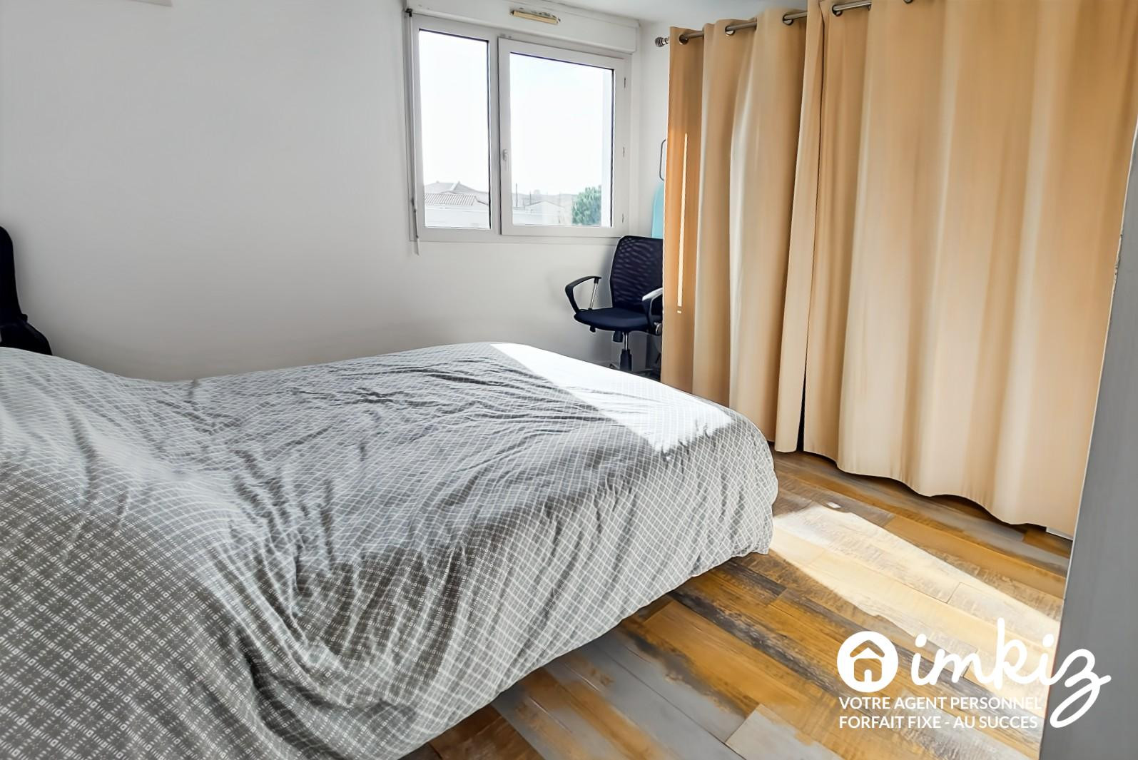 
                                                Vente
                                                 Gd T2 lumineux avec terrasse, garage et parking