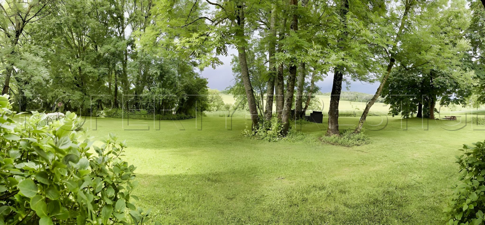 
                                                Vente
                                                 GERS DOMAINE ECO-RESPONSABLE 1,5 HA ETANG