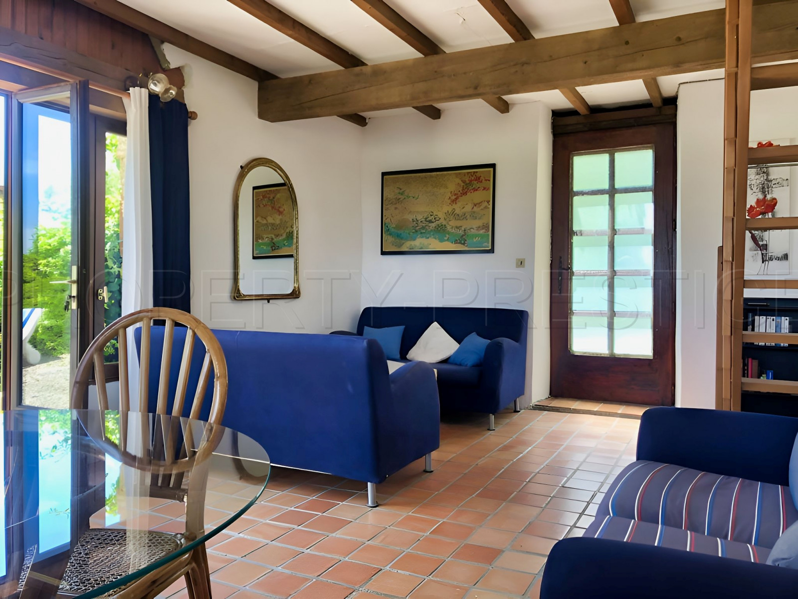 
                                                Vente
                                                 GERS DOMAINE XVIIIème GITES 1,8HA