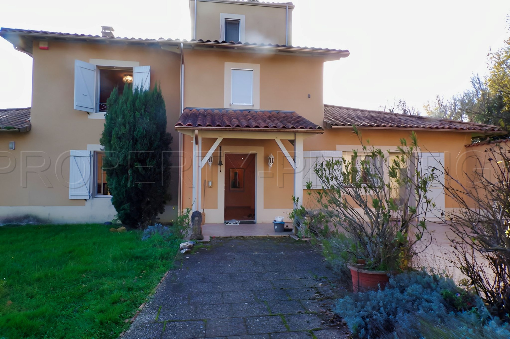 
                                                Vente
                                                 GERS PROPRIETE 30 HA BELLE NATURE