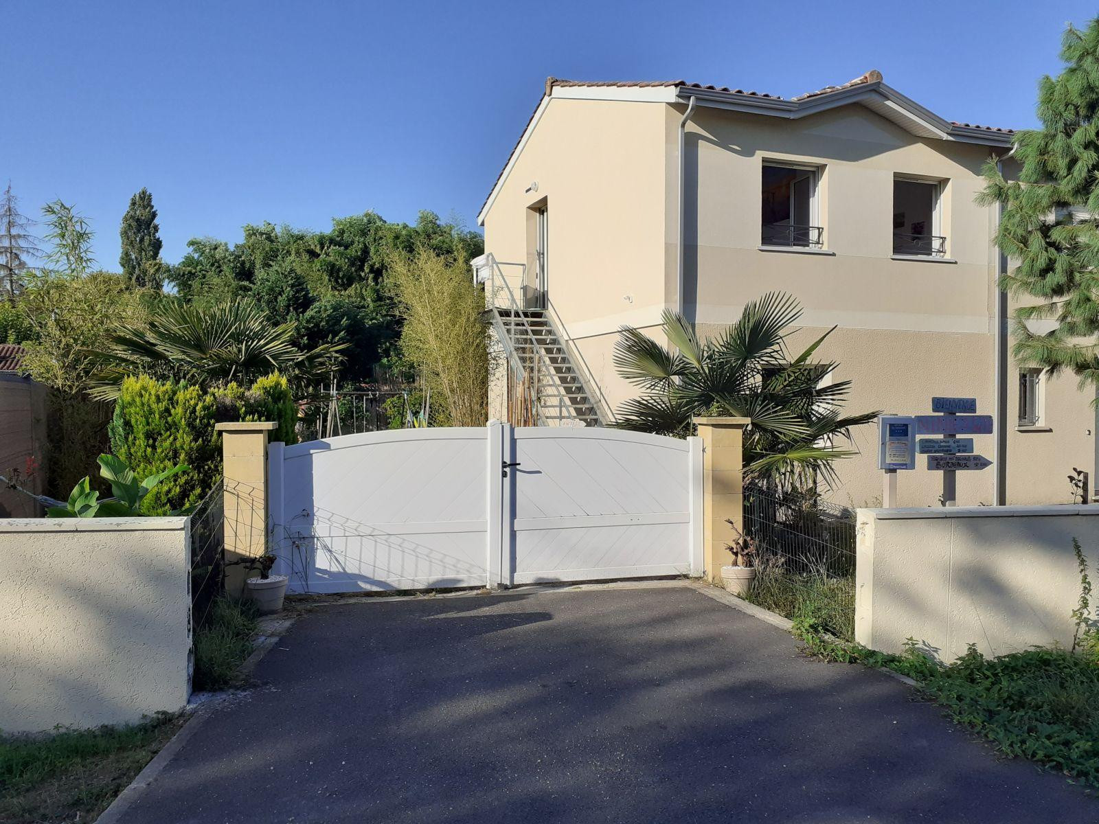 
                                                Location
                                                 GÎTE SPÉCIALISÉ LONGS SÉJOURS GRADIGNAN