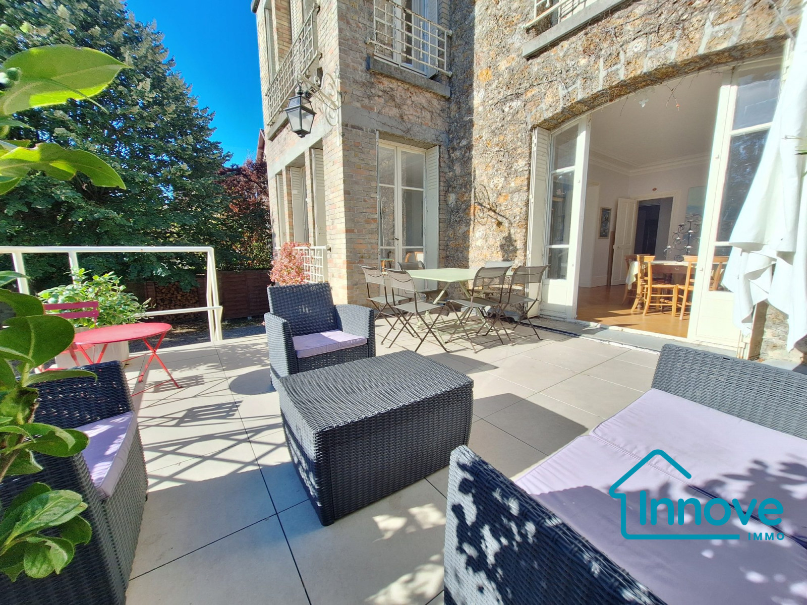 
                                                Vente
                                                 Glatigny : Très beau duplex de 168 m² avec 5 chambres, terrass