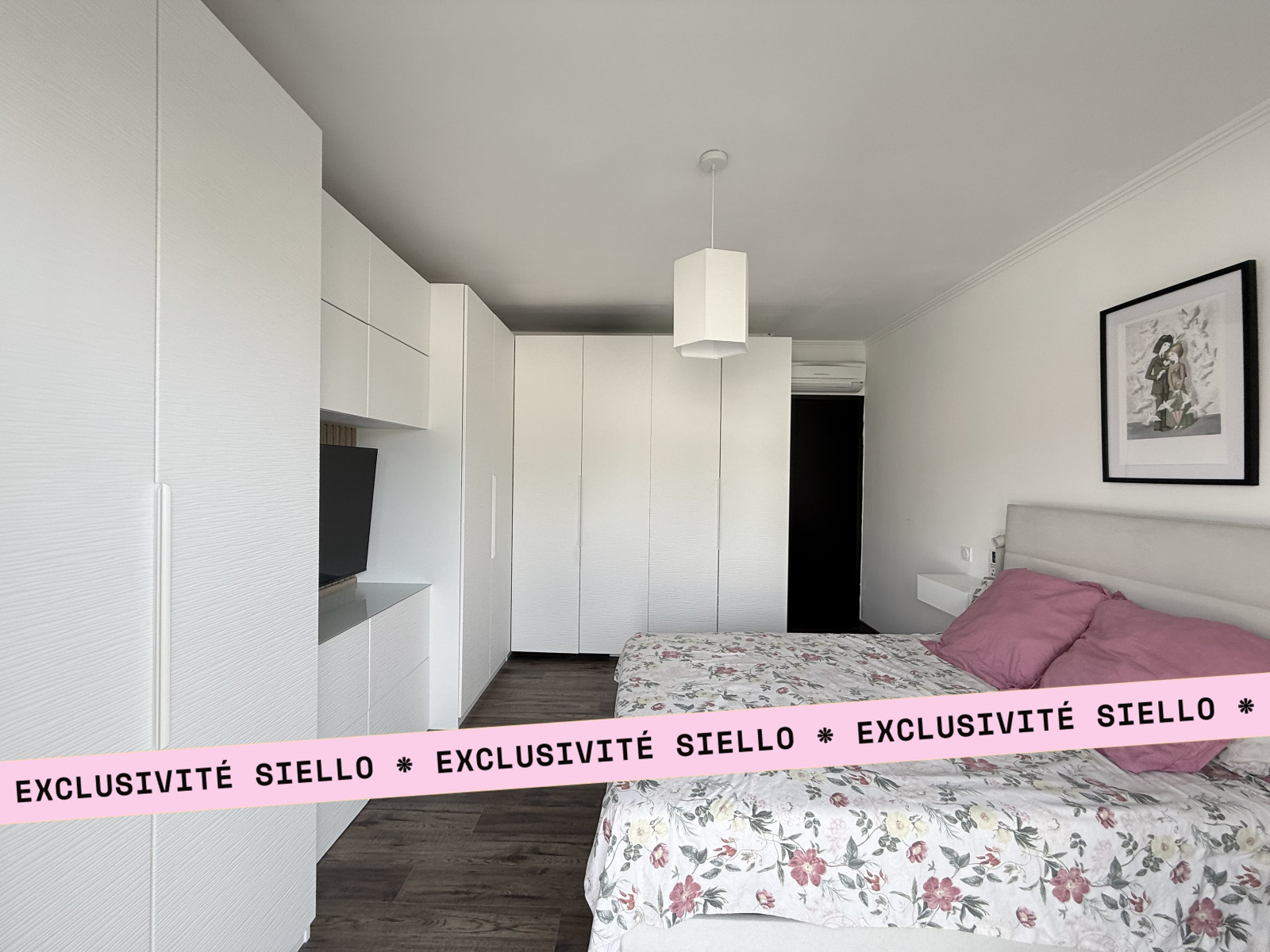 
                                                Vente
                                                 Golfe-Juan - 5min à pied du port, des restaurants et de la gare - Toit Terrasse 3 pièce(s) 89m2 en duplex - Vue Panoramique