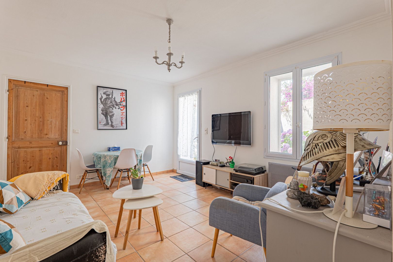 
                                                Vente
                                                 Golfe-Juan – Maison familiale avec piscine & dépendance