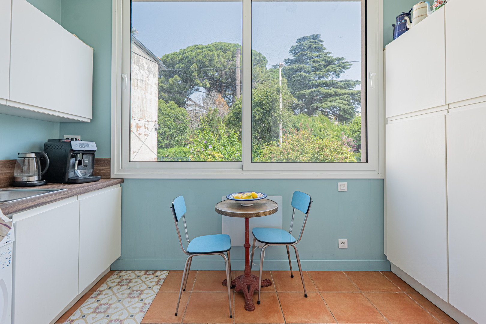 
                                                Vente
                                                 Golfe-Juan – Maison familiale avec piscine & dépendance