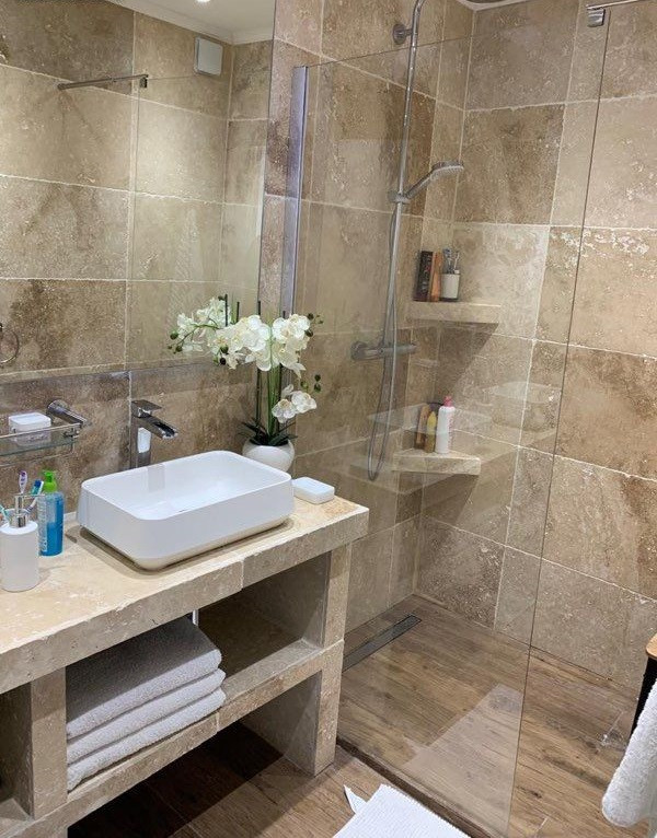 
                                                Location
                                                 Grand 2 pièces 55m² meublé à  antibes