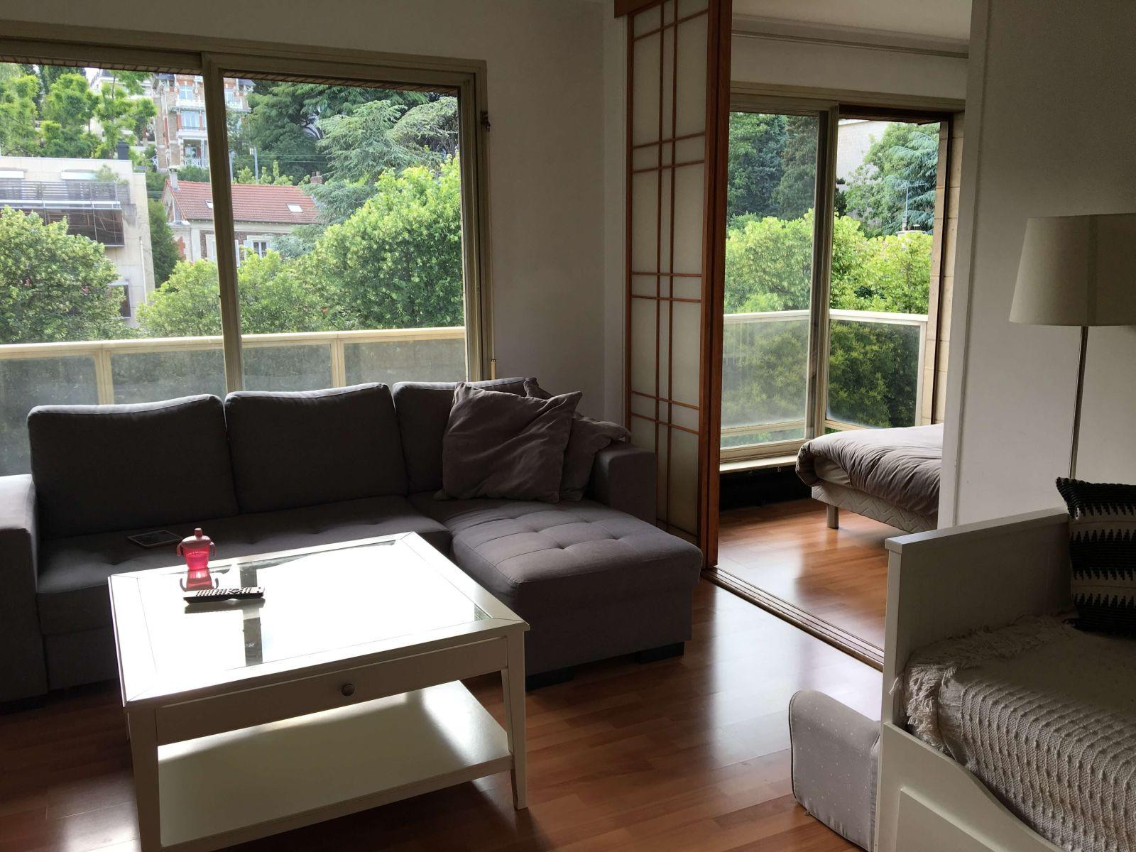 
                                                Location
                                                 Grand 2 pièces 60m² dans résidence de standing