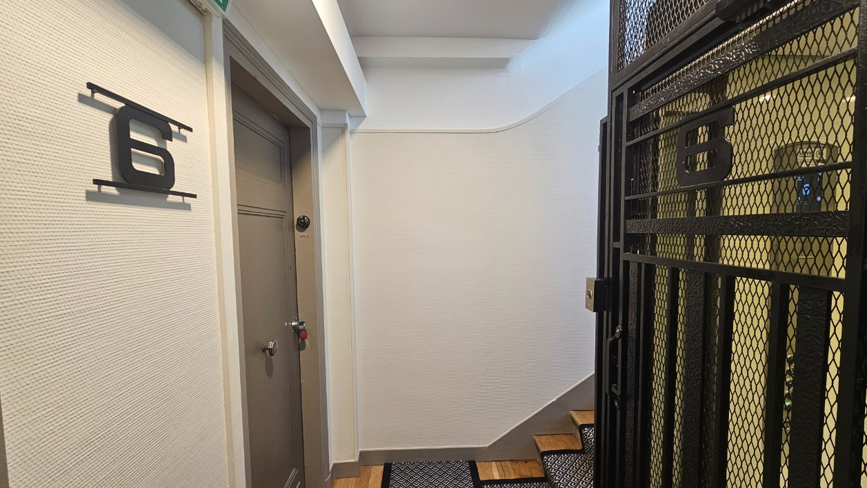 
                                                Vente
                                                 Grand 2 pièces