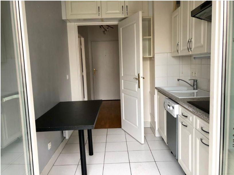 
                                                Location
                                                 Grand 2 pièces