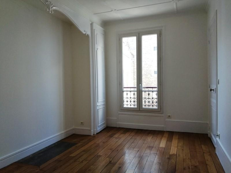 
                                                Location
                                                 Grand 2 pièces à Paris 14è