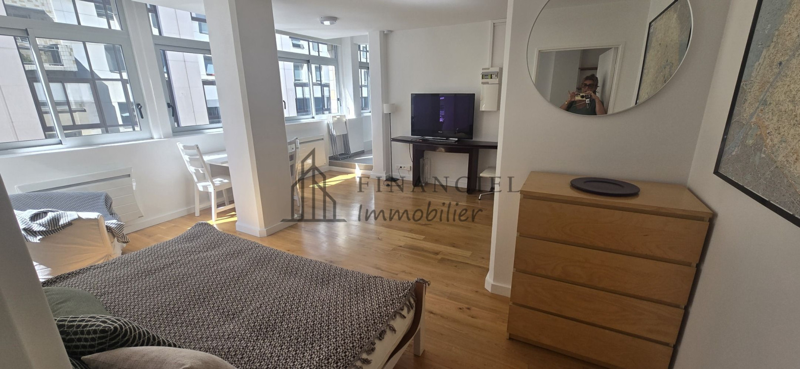 
                                                Location
                                                 GRAND 2 PIECES +BALCON