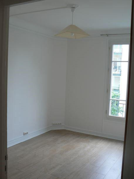 
                                                Location
                                                 Grand 2 pièces de 50 m² lumineux & parfait état