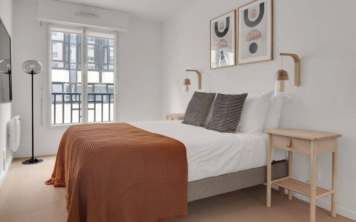 
                                                Location
                                                 Grand 2 pièces meublé 60m² Wagram avec parking