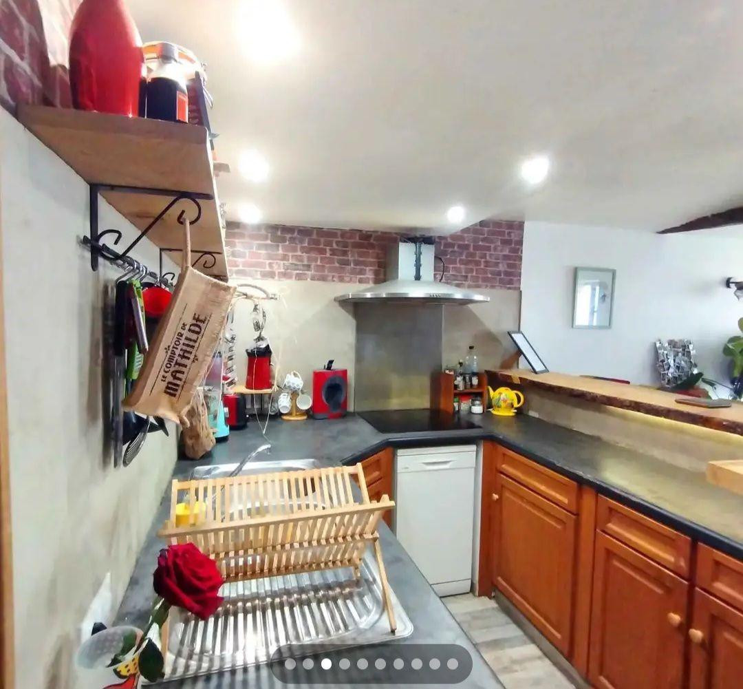 
                                                Location
                                                 Grand 2 pieces meublé atypique