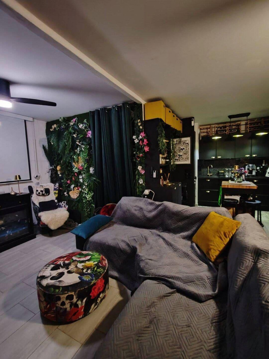 
                                                Location
                                                 Grand 2 pièces meublé de 62m²+ terrasse