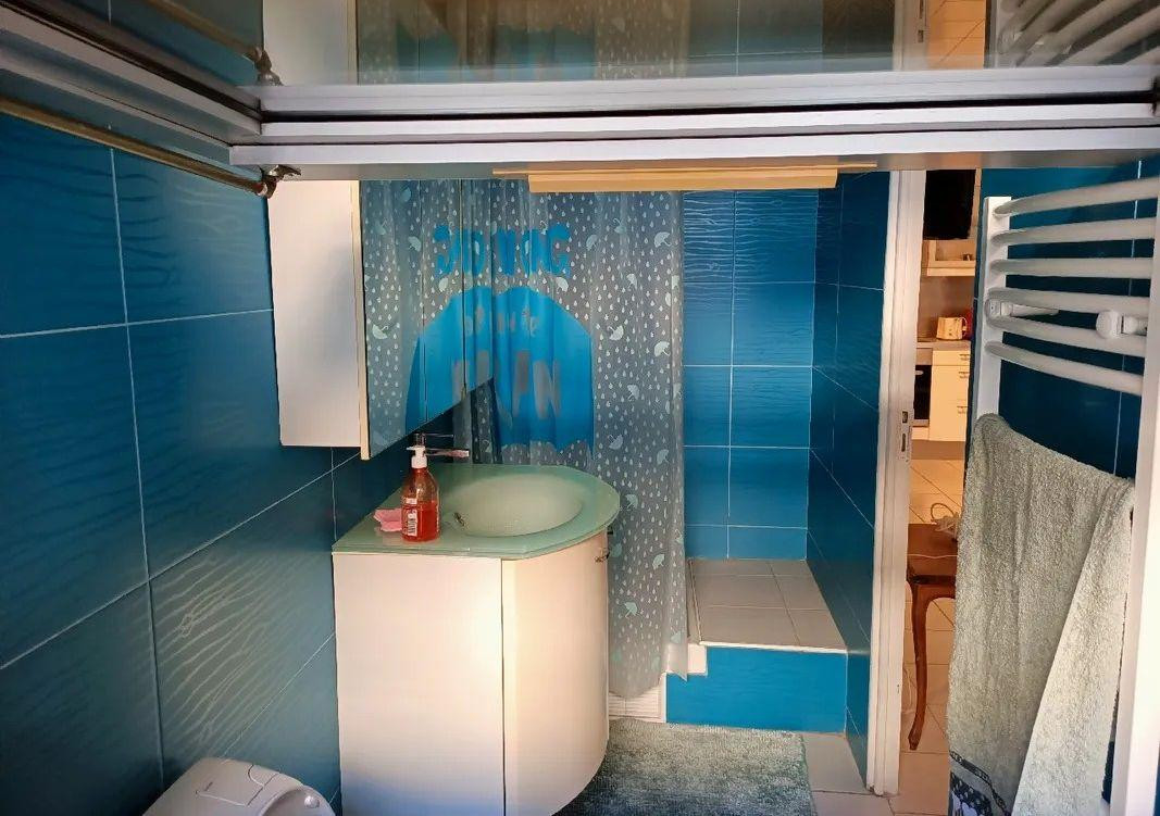 
                                                Location
                                                 Grand 2 pièces meublé entièrement aménagé