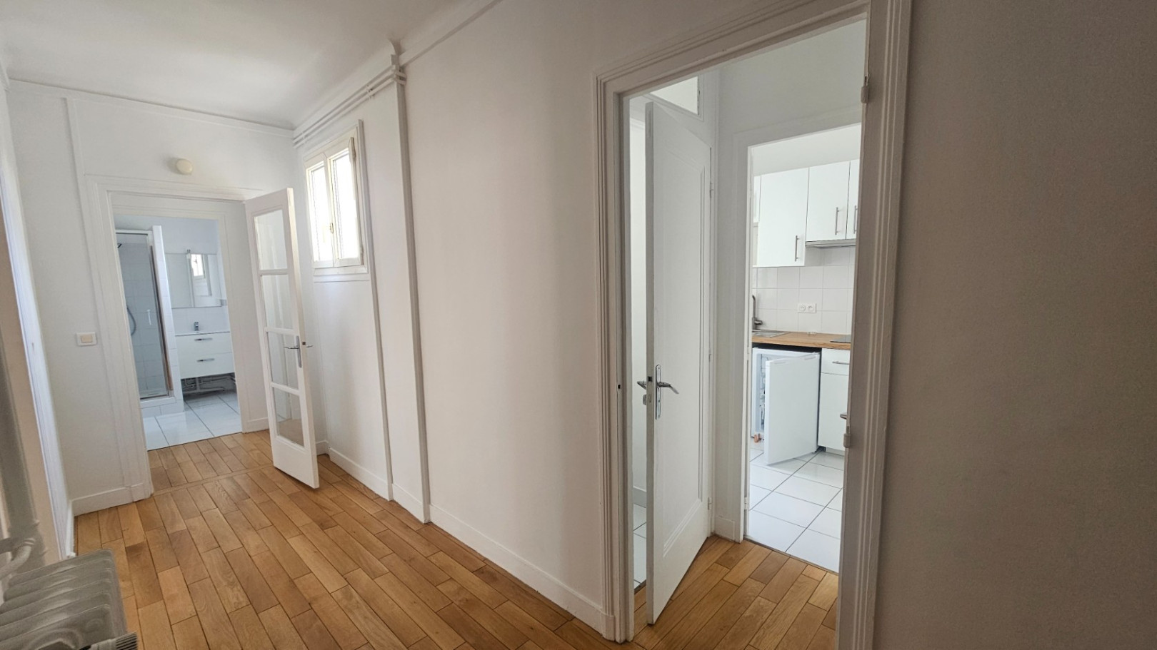 
                                                Vente
                                                 Grand 2 pièces - Paris 15ème