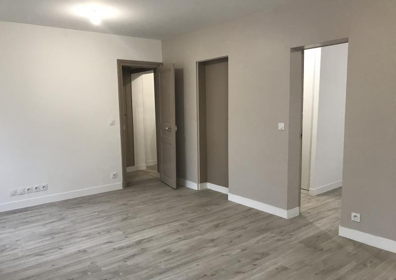
                                                Location
                                                 Grand 2 pièces refait à neuf Levallois