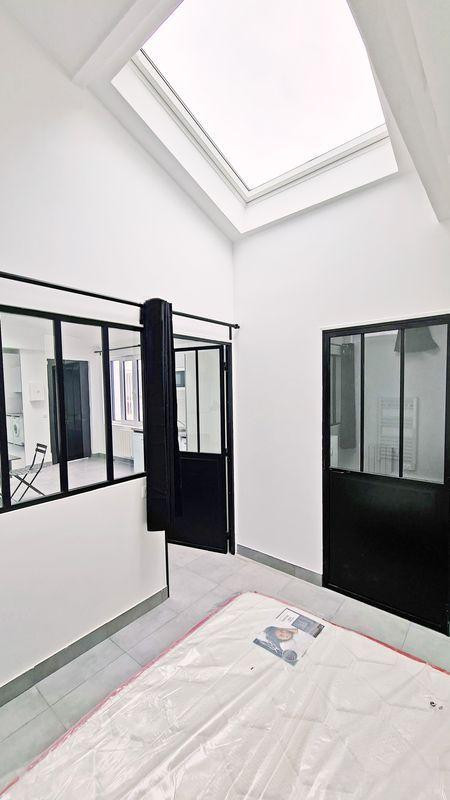 
                                                Location
                                                 Grand 2 pièces sur jardin meublé 38m2