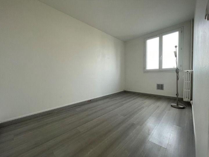 
                                                Location
                                                 Grand 4 pièces à Argenteuil avec balcon et cave