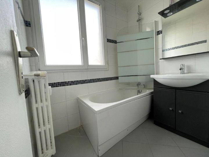 
                                                Location
                                                 Grand 4 pièces à Argenteuil avec balcon et cave