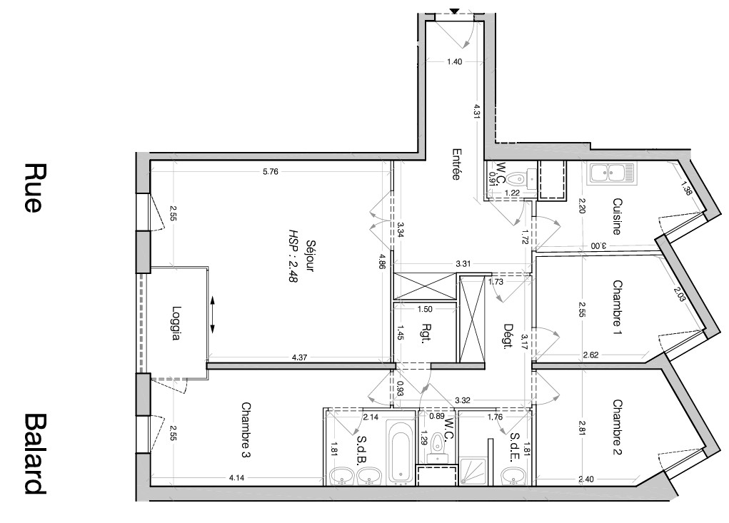 
                                                Vente
                                                 GRAND 4 PIECES PARFAIT ETAT