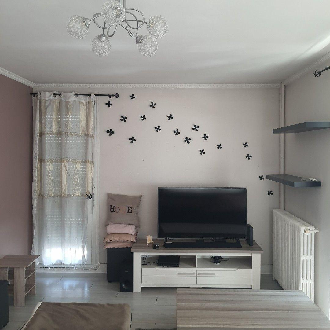 
                                                Location
                                                 Grand appartement 3 chambres