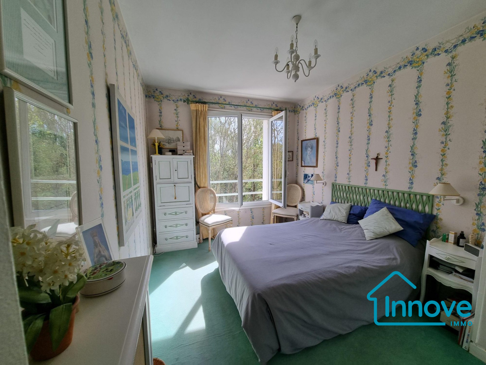 
                                                Vente
                                                 Grand appartement Familial 5 chambres dernier étage