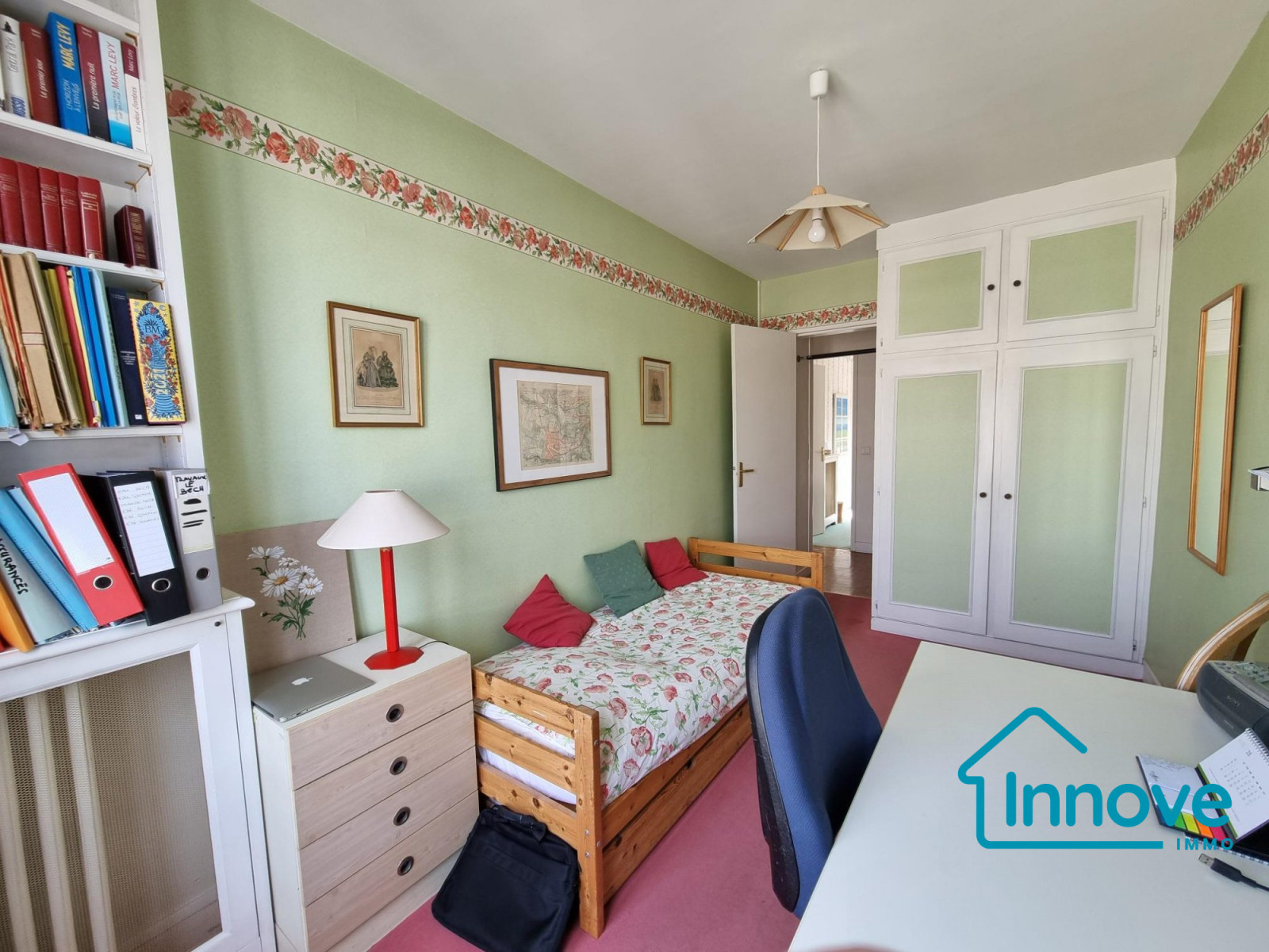 
                                                Vente
                                                 Grand appartement Familial 5 chambres dernier étage