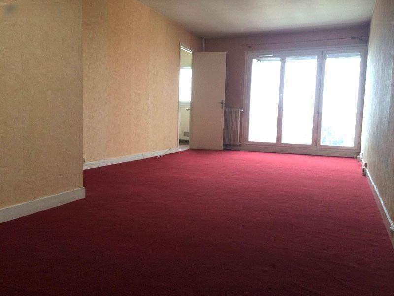 
                                                Location
                                                 Grand appartement T1 de 38 m2 + loggia