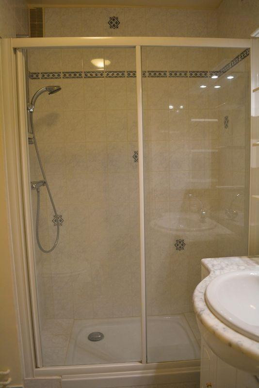 
                                                Location
                                                 Grand appartement T1 de 38 m2 + loggia