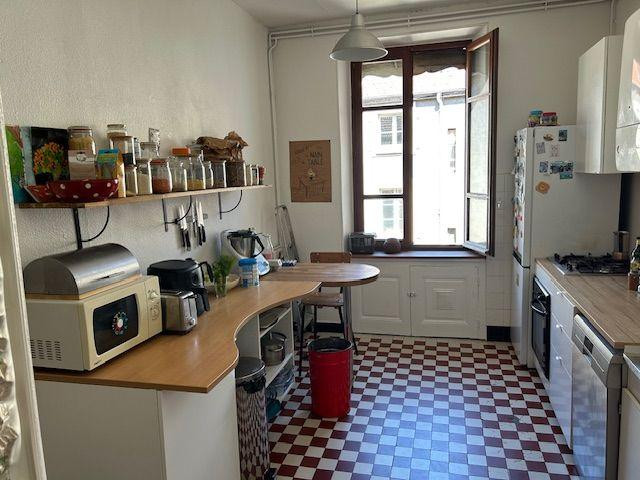 
                                                Location
                                                 GRAND APPARTEMENT T4 LUMINEUX AVEC BALCON