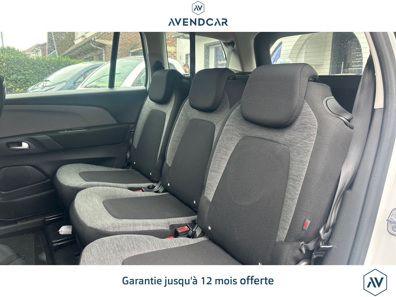 
                                                Voiture
                                                 GRAND C4 SPACETOURER 1.2 PURETECH 130 FEEL START-STOP