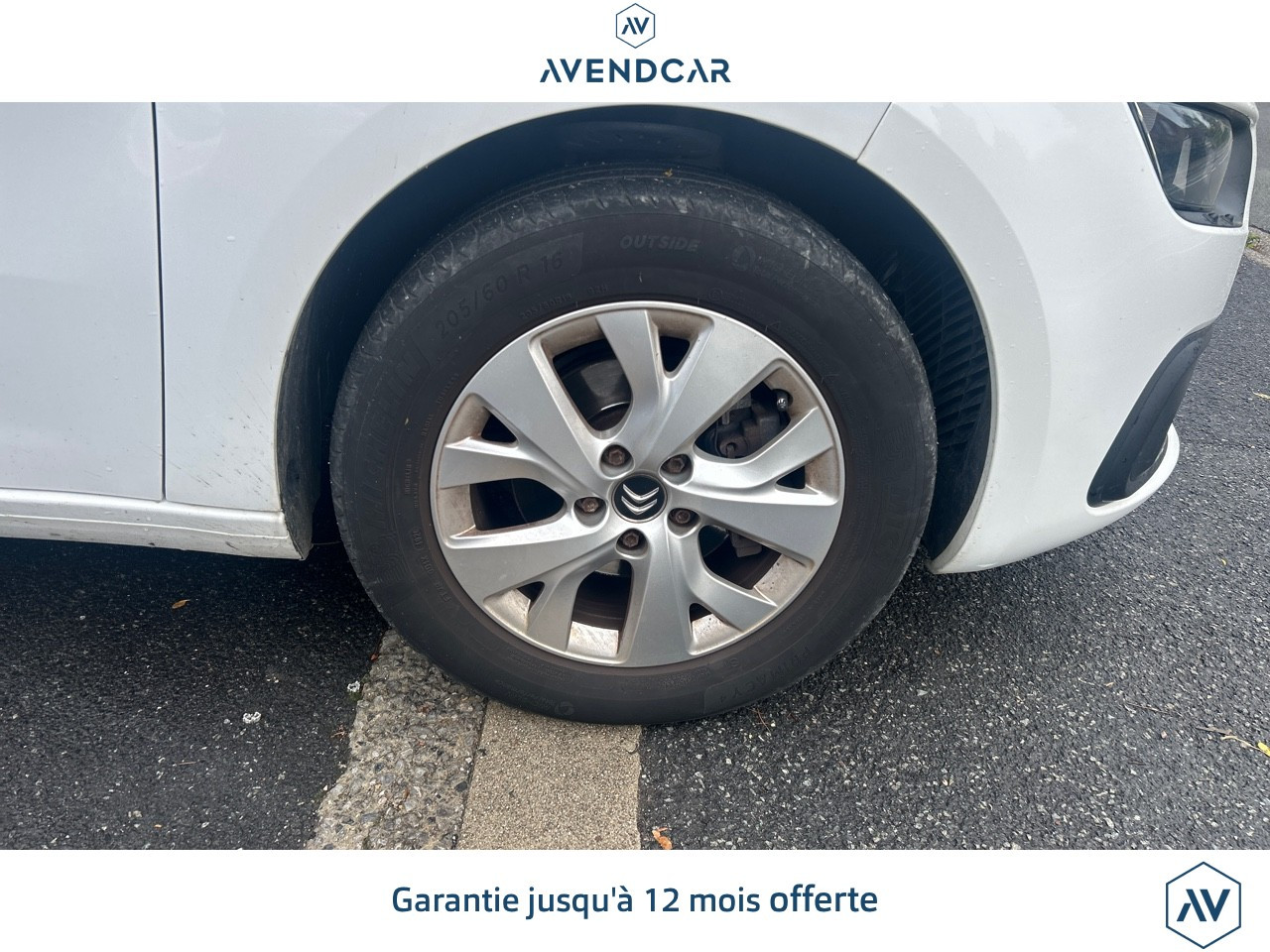 
                                                Voiture
                                                 GRAND C4 SPACETOURER 1.2 PURETECH 130 FEEL START-STOP