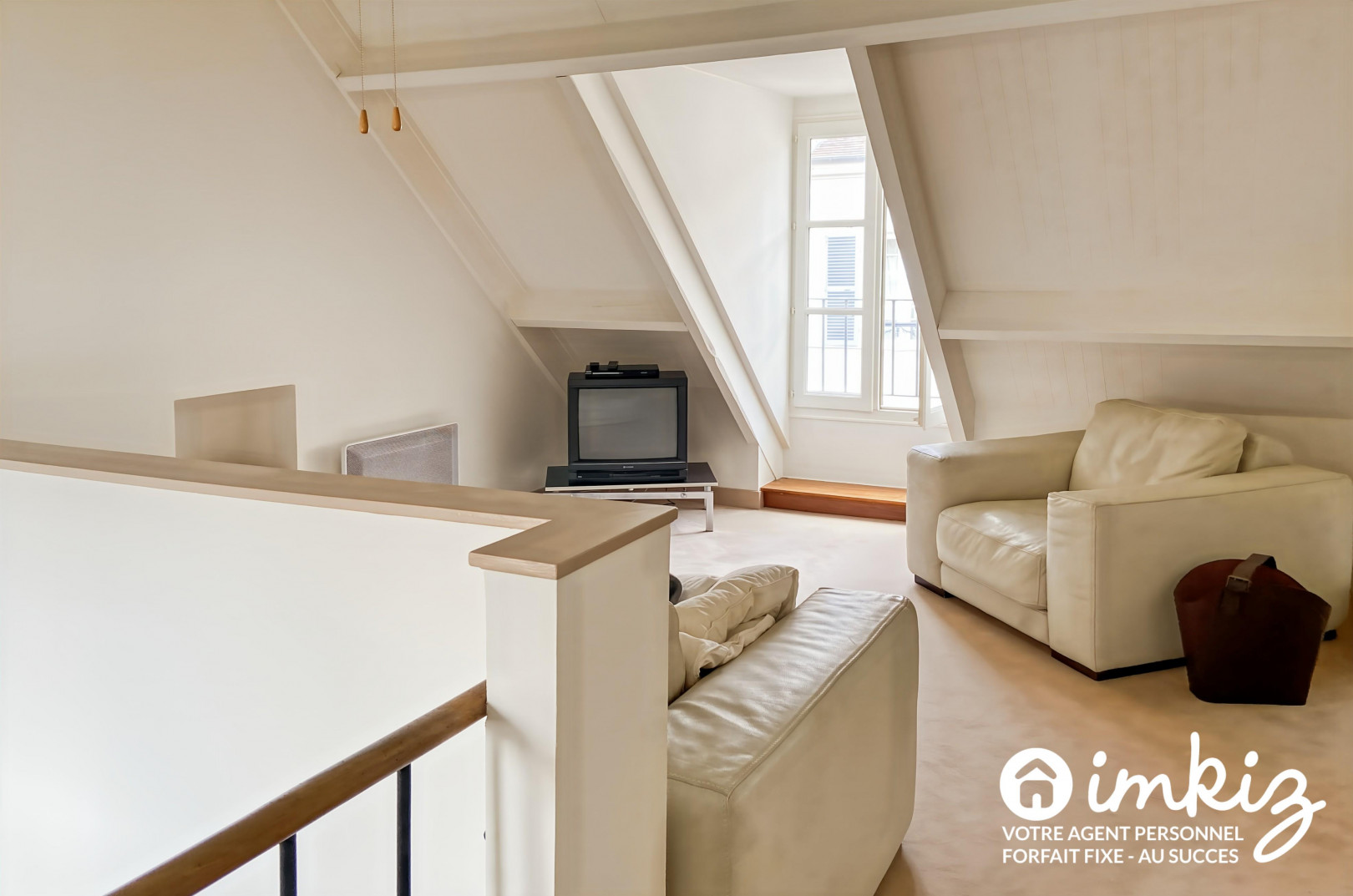
                                                Vente
                                                 Grand Duplex 99 m², sur 2 niveaux indépendants