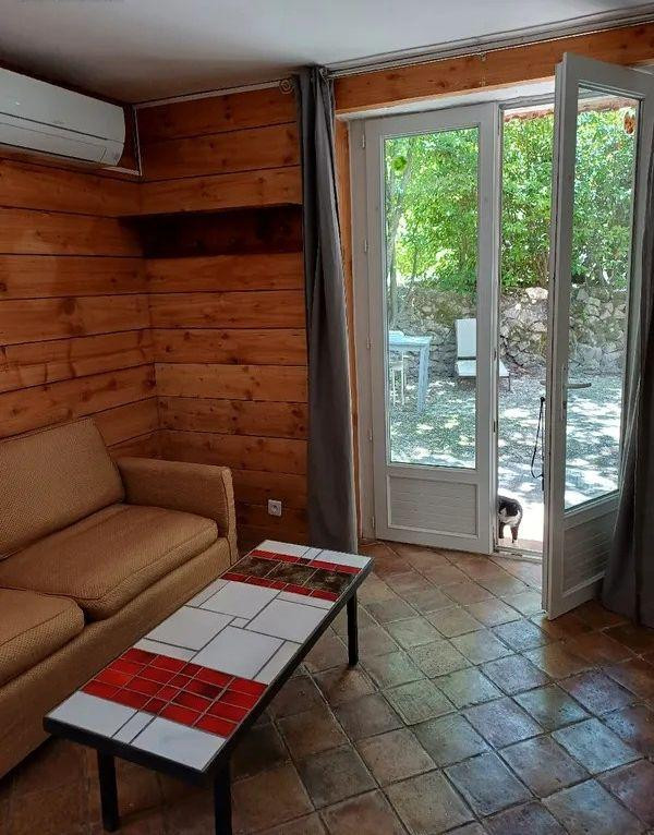 
                                                Location
                                                 Grand duplex T2 meublé 63m² avec terrasse